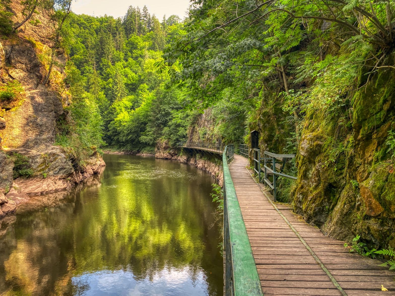 THE JIZERA RIVER CANYON